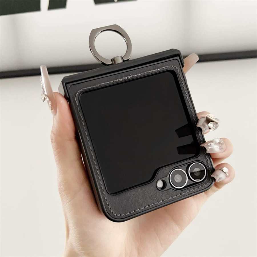 Magnetische Schutzhülle mit Fingerring-Schnalle und Ständer für Samsung Galaxy Z Flip 6, Z Flip 4, Z Flip 3 in Schwarz - Bild 3