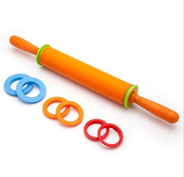 Verstellbares Silikon-Nudelholz von TOMTOP JMS in Orange mit 4 Abstandshaltern, Antihaft-Nudelholz zum Backen von Teig und Pizza - Bild 1