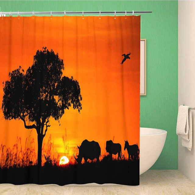 Hirsch-Duschvorhang mit bunten Tier-Silhouetten und Weihnachtselementen in Mehrfarbig und Orange, Material Polyester, B: 90 cm, H: 180 cm - Bild 1