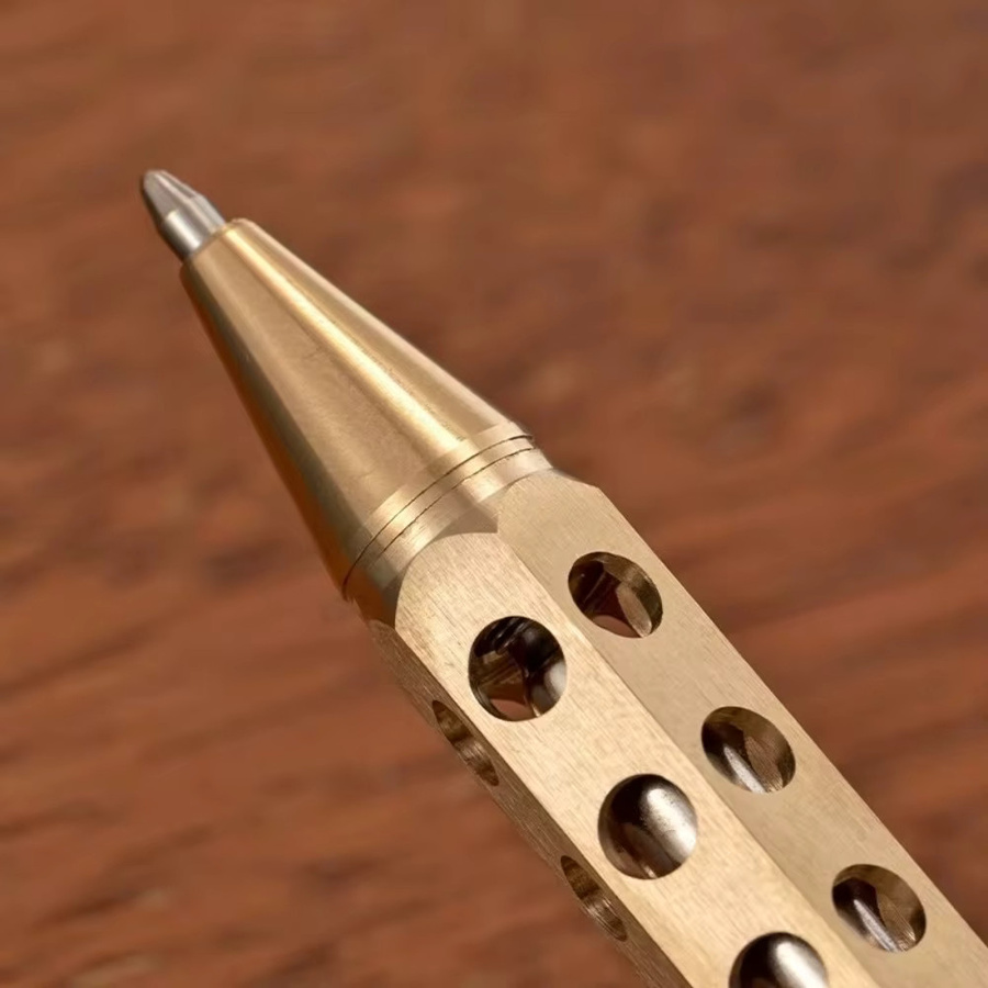 Retro Kugelschreiber aus Messing in Gold mit 1,0 mm Spitze für glattes Schreiben - Bild 2