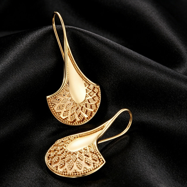 Ohrringe Ginkgo-Form, Gold, Damen, minimalistisch - Bild 1