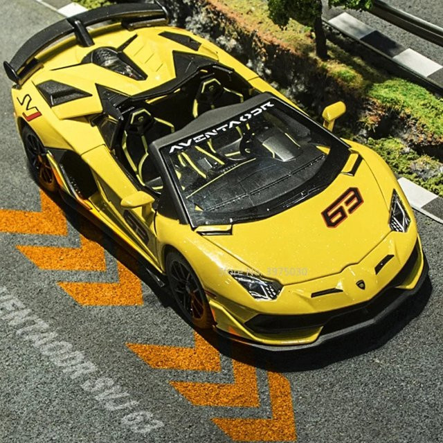 Lambor Aventador SVJ 63, Sportwagen-Modell, 1:24, Metall, mit Sound und Licht - Bild 1