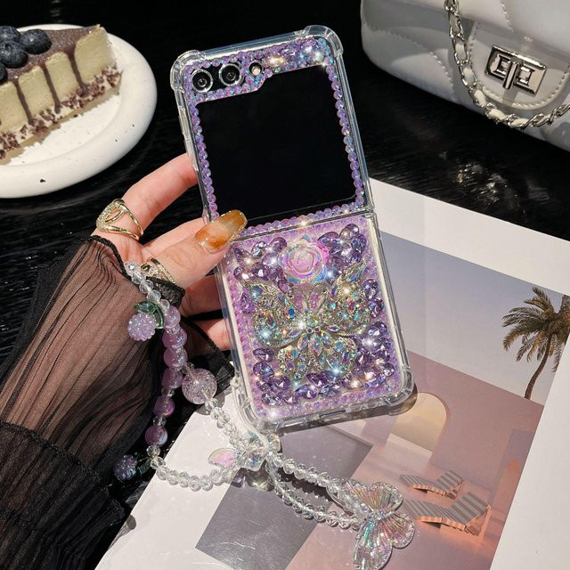 Bling Diamant Blume und Schmetterling Handyhülle mit Perlen-Armband für Samsung Galaxy Z Flip 6 5 4 3 5G in Transparent/Lila - Bild 1