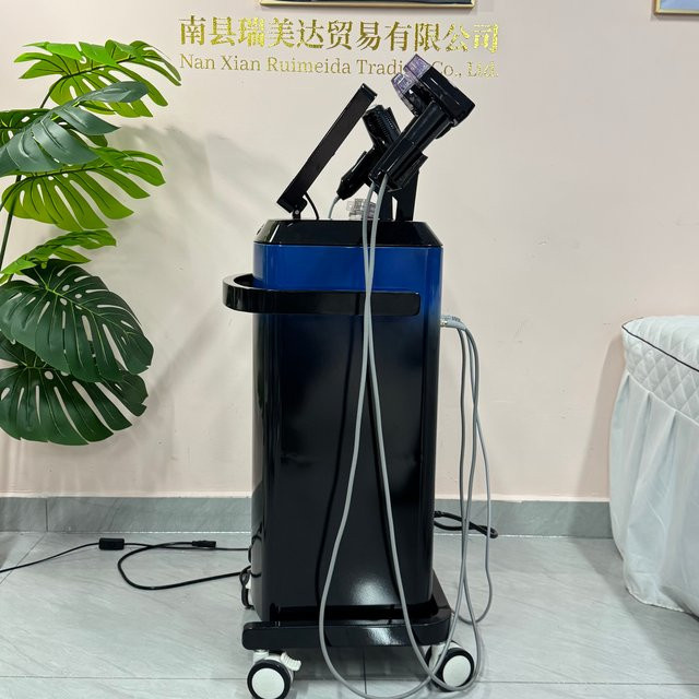 TAIXL Morpheus 8 Radiofrequenz-Microneedling, Unisex - Bild 1