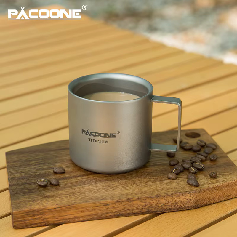 PACOONE Titan Tasse Silver – Tragbarer Camping Reisebecher aus Metall für Kaffee, Tee und Wasser - Bild 2