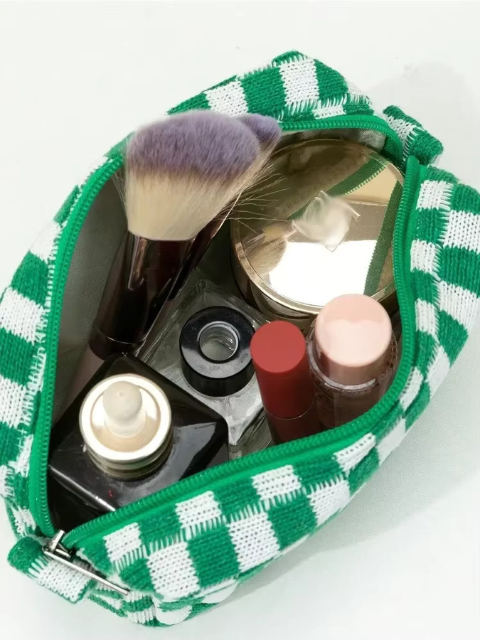 Gestrickte Kosmetiktasche im Schachbrettmuster aus Wolle, braun/mehrfarbig, große Kapazität für Make-up und Reiseutensilien - Bild 2