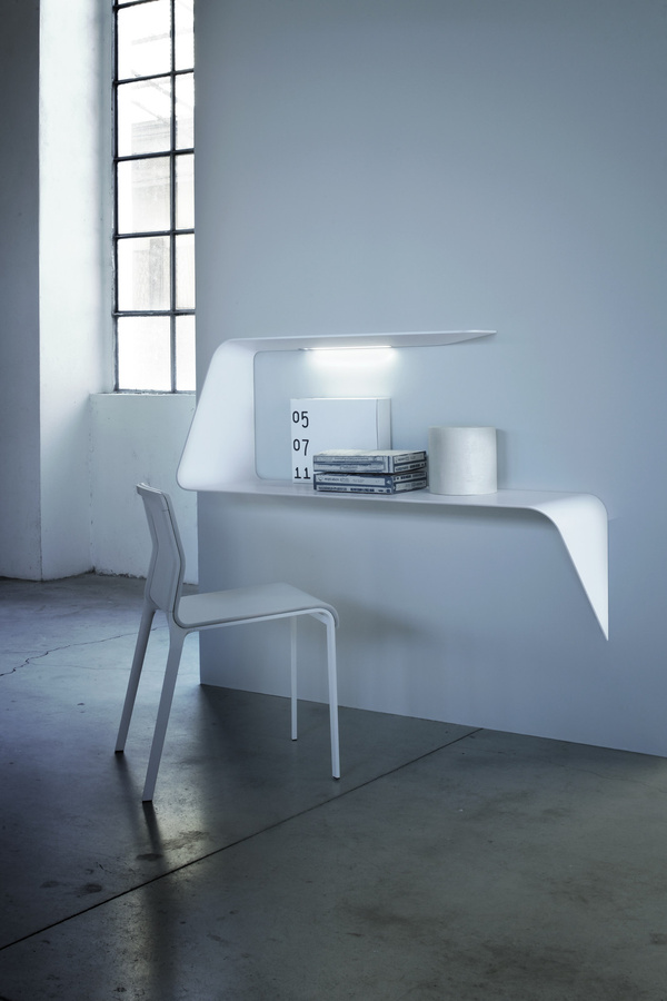 MDF Italia Mamba Hängeschreibtisch in Weiß mit Cristalplant Oberfläche, B: 135 cm, H: 93 cm, T: 40 cm - Bild 3