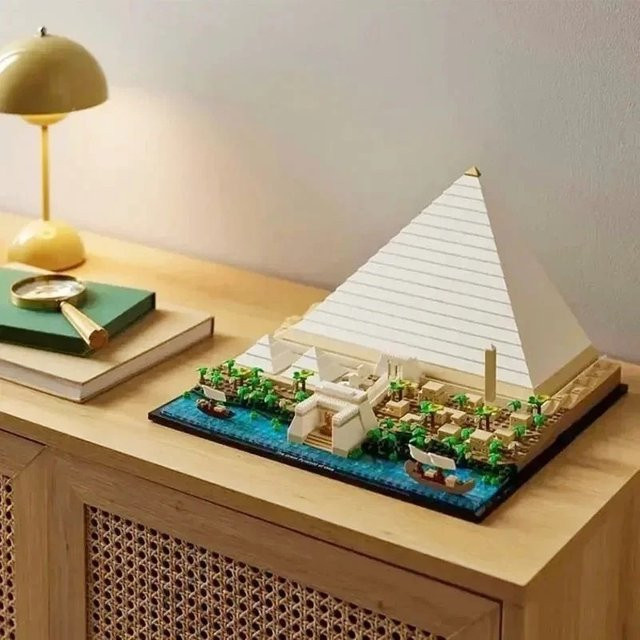 Disney Große Pyramide von Gizeh, Bausteinset, 1476 Teile, ab 14 Jahren - Bild 1