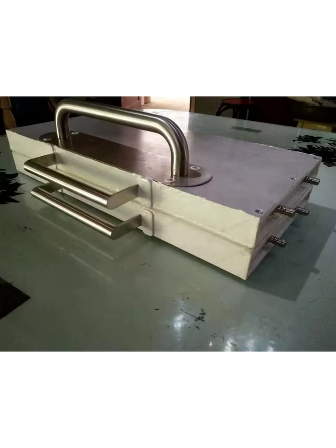 Wassergekühlte Handpresse für Bienenwachs-Grundplatten in Silber zur Herstellung von Wabenböden für die Imkerei - Bild 1