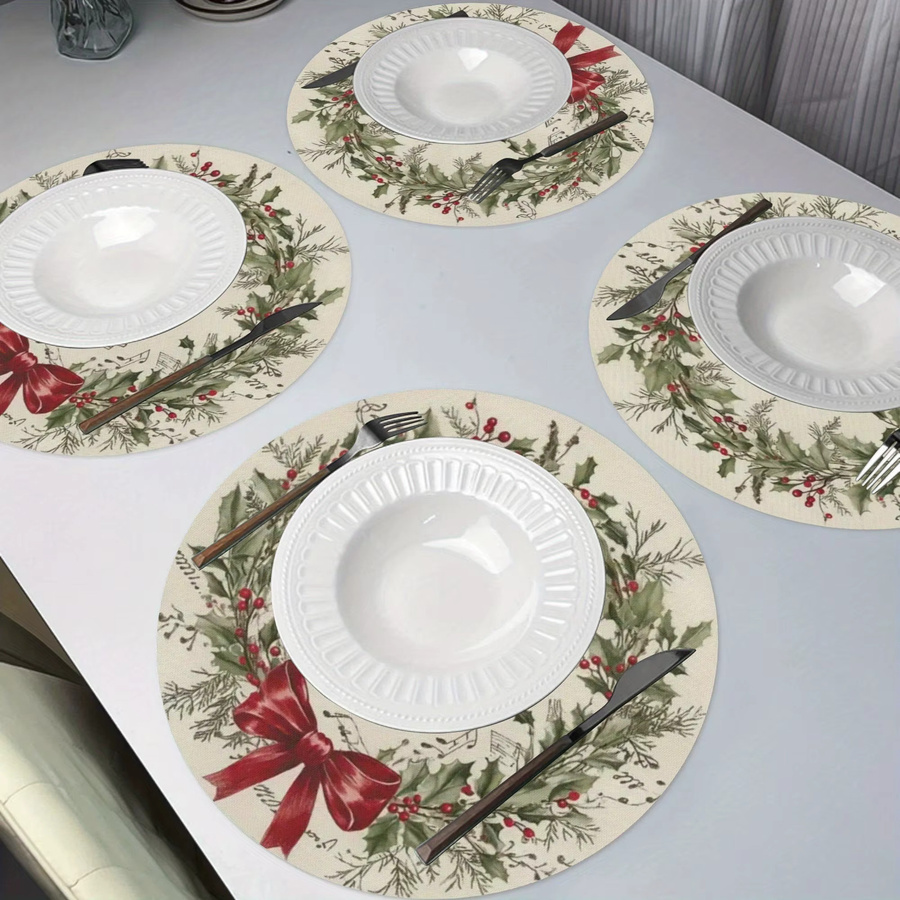 VIKAMA 4er-Set Weihnachtliche Tischsets mit Holly Berry Motiv in Grün und Rot - Bild 3