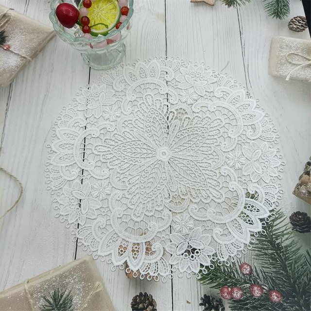Yiran Furniture Europäische Pastorale Häkelstickerei Tischmatte in Weiß, Durchmesser: 26 cm - Bild 1