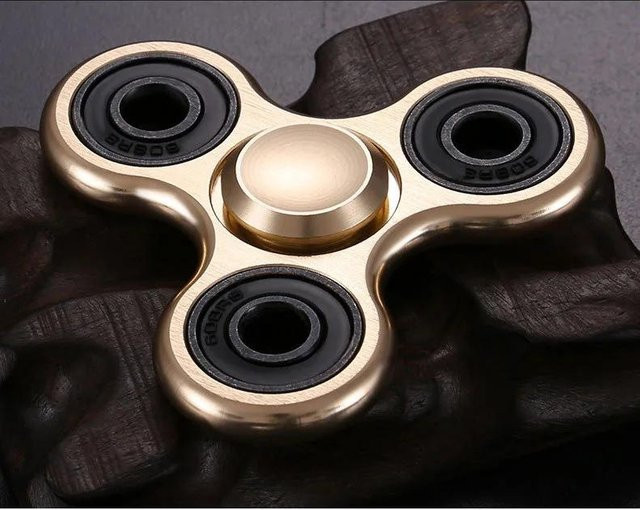 Fidget Spinner EDC Hand aus Aluminiumlegierung, Metall, gold - Bild 1