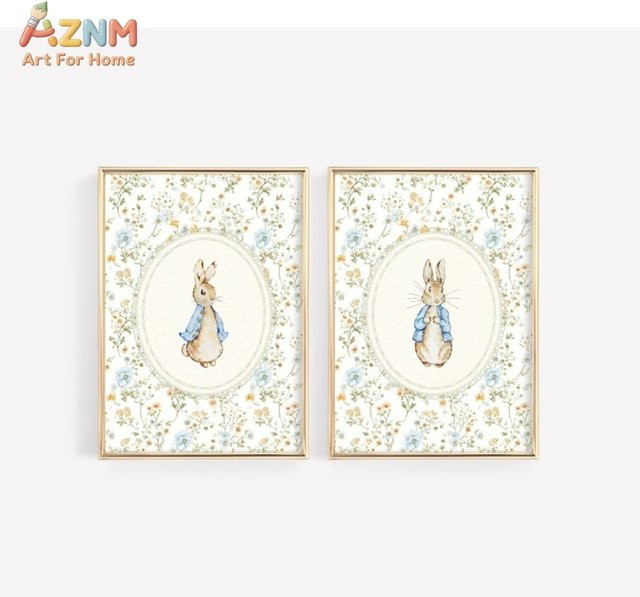 AZNM Vintage Peter Rabbit Leinwanddruck mit blauem Blumenmuster und Tiermotiven, ungerahmte Wandkunst für Kinderzimmer und Wohnzimmer - Bild 1