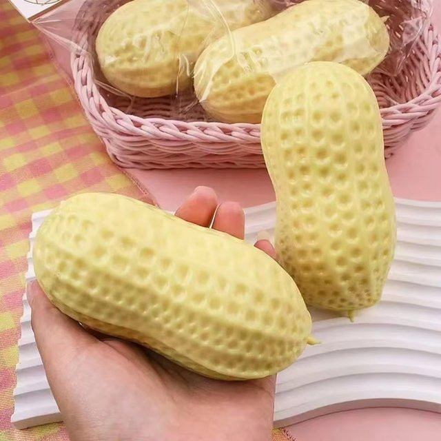 Erdnuss-Stressball, Squishy-Spielzeug, ASMR Sensorisches Anti-Stress-Spielzeug - Bild 1