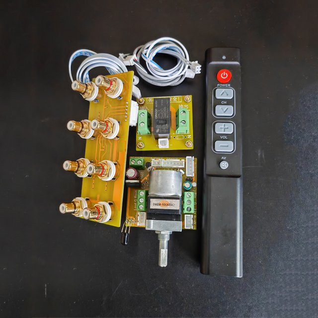 ALPS HiFi Infrarot Fernbedienung und 4-in-1-out Audio Switching Switch Board mit Lautstärke Potentiometer in Multicolour - Bild 1