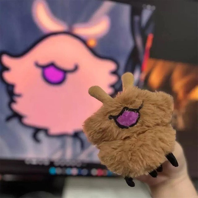 Hollow Knight Silksong Cosplay Puppen Plüsch Schlüsselanhänger, Unisex - Bild 1