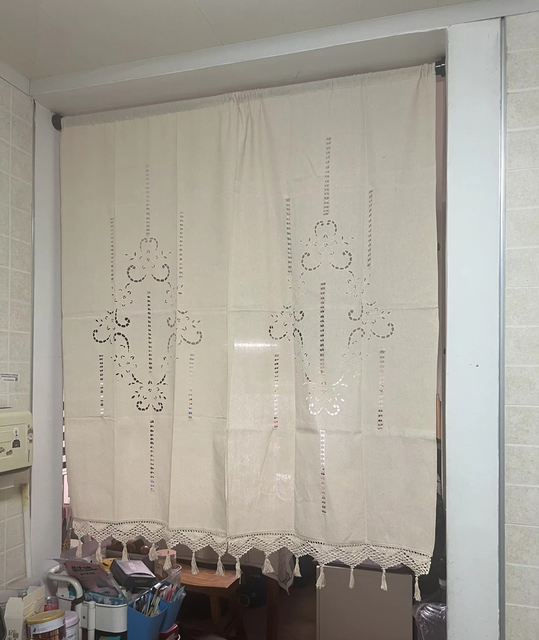 2er-Set Yvonicky Verdunkelungsvorhänge aus reiner Baumwolle in Beige im Landhausstil mit Quasten - Bild 2