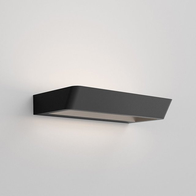 Rotaliana Belvedere W2 LED-Wandleuchte in Schwarz matt mit dim2warm Technologie (2200K - 3000K) und Up-Down-Lichtfunktion - Bild 1
