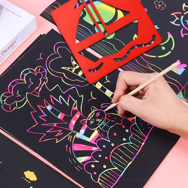 TMZ 10er Set Magische Regenbogen Scratch Art Karten mit Hohlvorlage für DIY Malerei und Kunstprojekte in Multicolour - Bild 3