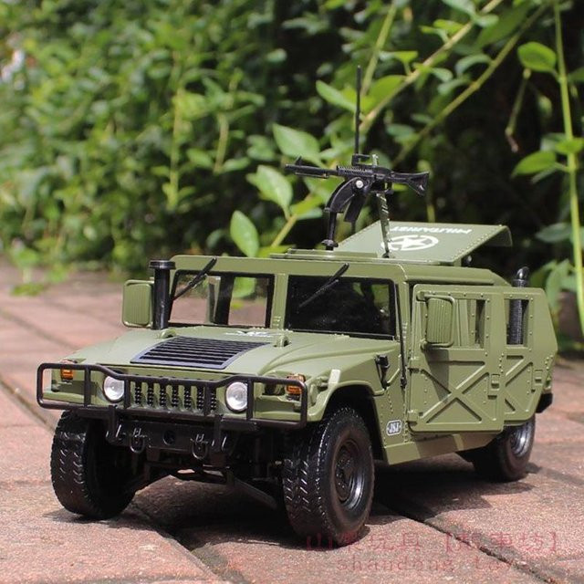 Linyi toy car Hummer H1, Modell, 1:18, Metall, Grün, ab 18 Jahre - Bild 1