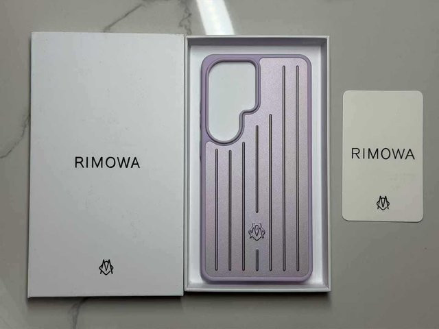 RIMOWA Original Handyhülle für Samsung Galaxy S26 Ultra in Lichtlila - Bild 1