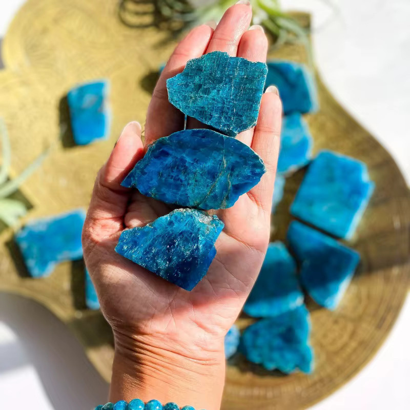 CrystalHola Apatit-Kristallsteinplatte in Blau für Heimdekoration und DIY-Projekte - Bild 4