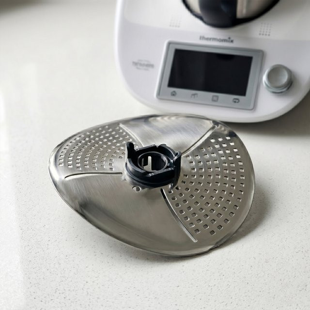 Vorwerk Rührschaufelabdeckung aus 304 Edelstahl in Silber für Thermomix TM5 TM6 TM7 sowie Schäler-Scheiben-Zubehör - Bild 1