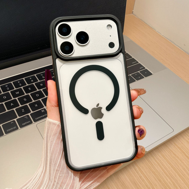 SUNWARD Magnetische Magsafe Ladehülle für iPhone mit farbigem Rand und transparentem Design - Bild 1