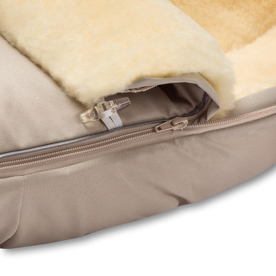 Hofbrucker Lammfellfußsack Polaris für Babys in Beige - Bild 2