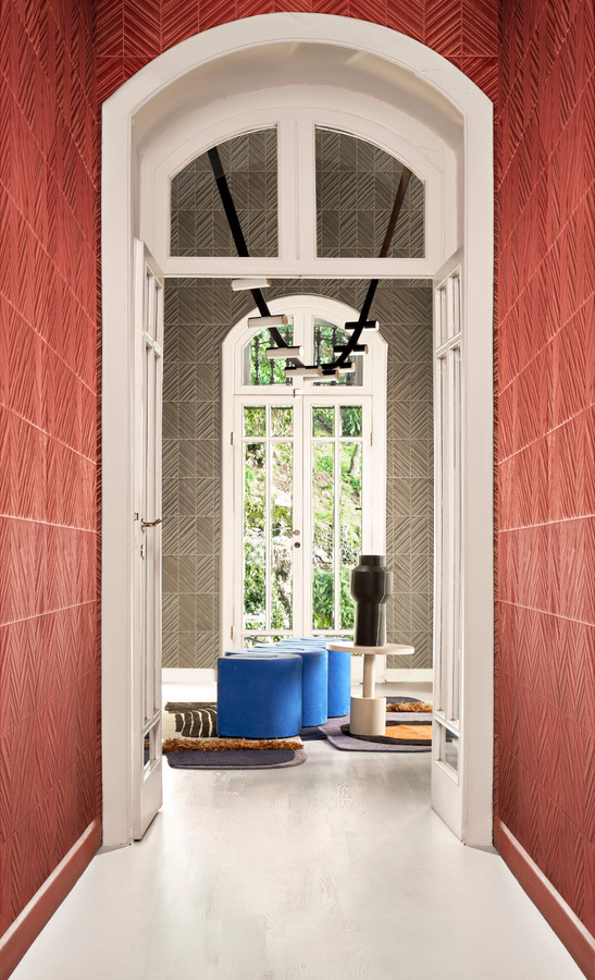 Arte International Tapete Iki - Linen in Braun mit abstraktem und geometrischem Design aus Textil und Vlies - Bild 1