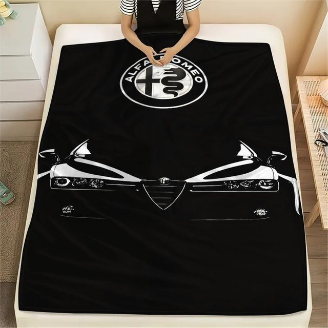 Flanellblanke mit Alpha Romeo Aufdruck von xiangyinghao in Weiß, B/B: 80 x 120 cm - Bild 1