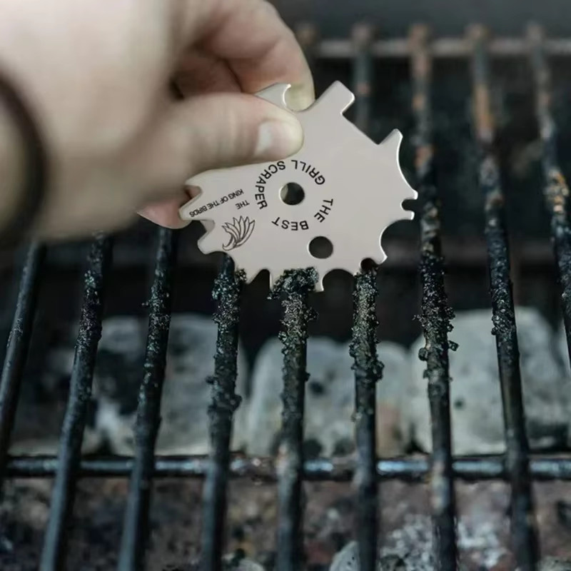 Tragbarer Metall Grillreiniger in Silber zur Rostentfernung und Reinigung deines Grills - Bild 2