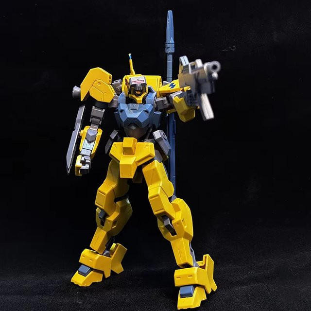 Bandai Dreizack Mobile Suit Eisen Blut, Mecha, Montage Modell, 1:144 - Bild 1