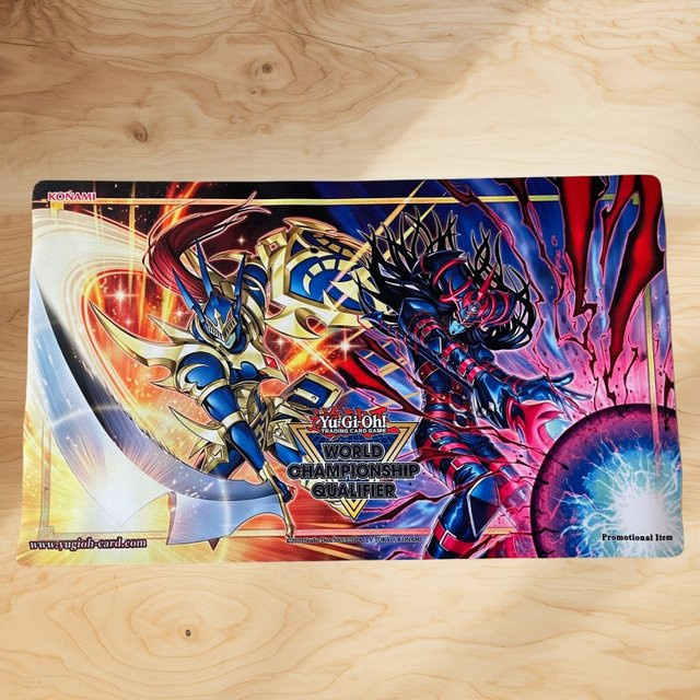 Bandai Yu-Gi-Oh! Black Luster Soldier Trading Card Playmat, Gummi, Schwarz, Bunt / Mehrfarbig - Bild 1