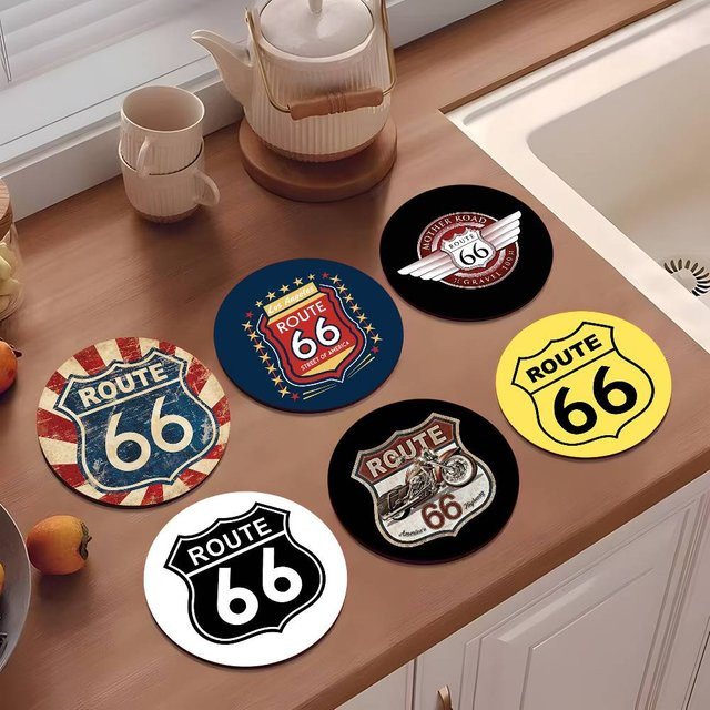Rundes Holzuntersetzer Set mit US Route 66 Anime Motiv in Mehrfarbig - Bild 1