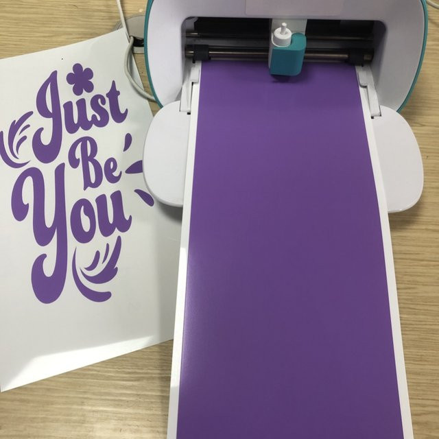 Cricut Smart Permanent Vinyl für Cricut Joy, selbstklebendes Vinyl für Bastelschneider und Dekoaufkleber, Multicolor, Breite: 14 cm, Länge: 30,5 cm - Bild 1