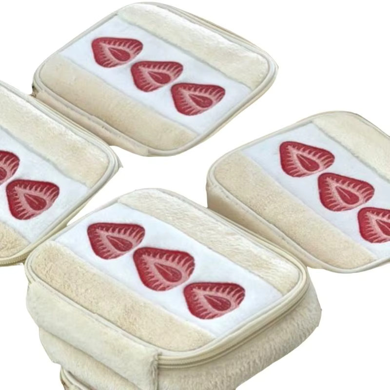 Besticktes Erdbeer-Federmäppchen von JINHF als multifunktionale Aufbewahrungstasche für Schulschreibwaren und Make-up - Bild 4