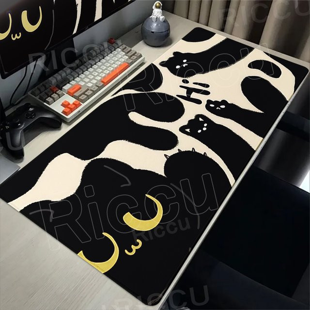 Riccu Mauspad mit schwarzer Katze im Cartoon-Design, große Schreibtischmatte für Laptop und Tastatur, Schwarz - Bild 1