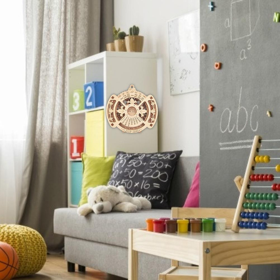 KONNWEI Ewiger Wandkalender aus Holz in Braun mit geometrischem Design - Bild 3