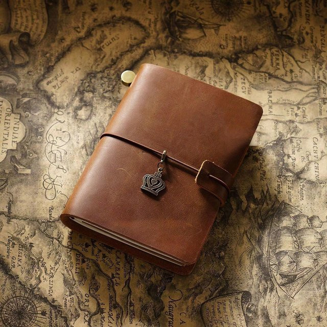 XYNN Reise Notizbuch aus Rindsleder im Vintage-Stil, Hardcover Tagebuch, Braun, Passport Type - Bild 1