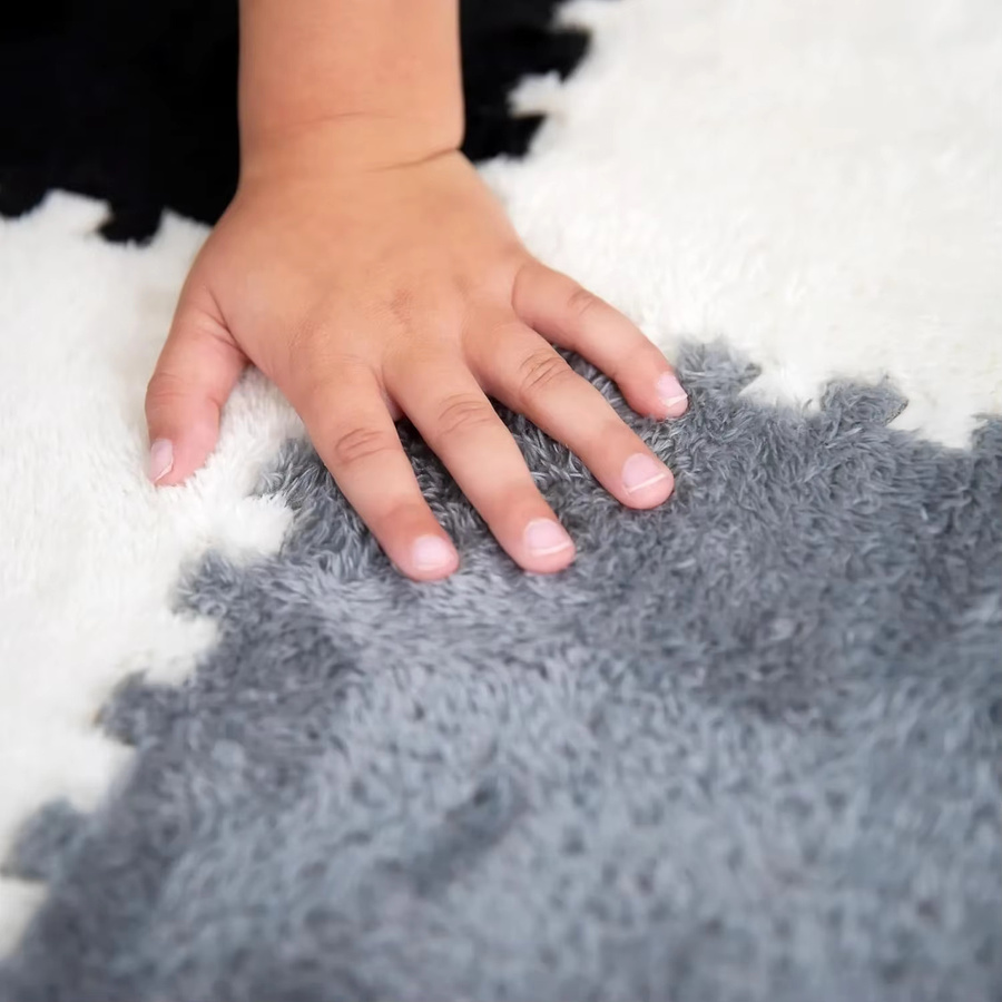 DHDH Plüsch-Baby-Fußmatten in Weiß, rutschfeste und warme Kunstfell-Teppiche für Schlafzimmer, Wohnzimmer und Küche - Bild 3