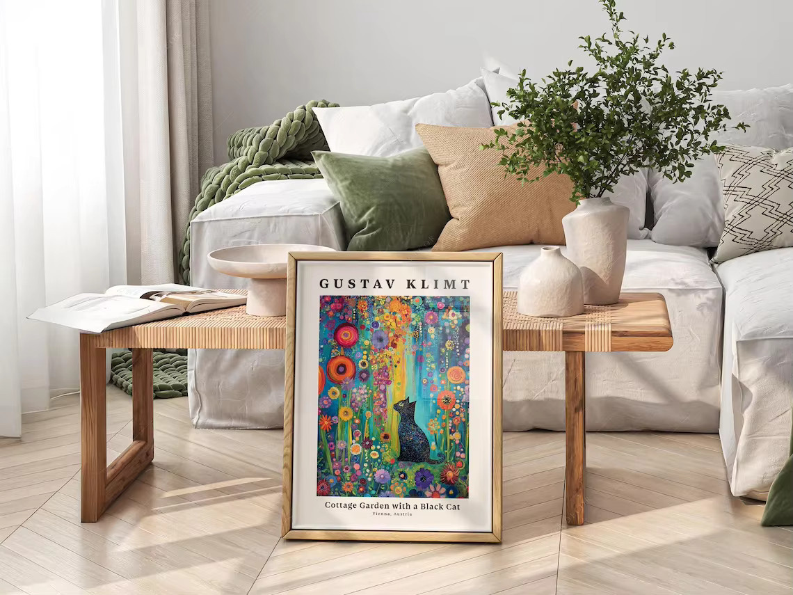 Gustav Klimt Style Cottage Garden Black Cat Wanddruck-Dekor – Florales Kunstposter mit schwarzer Katze in Multicolour für dein Boho Wohnzimmer - Bild 3