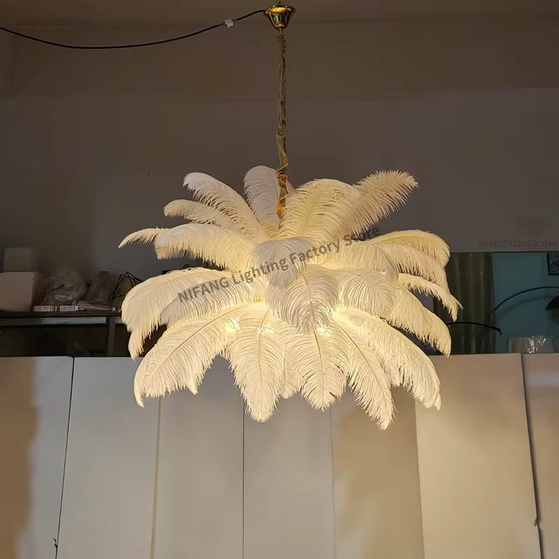 YANKE LED Deckenlampe Nordic Straußenfeder Kronleuchter in Weiß mit Gold/Messing-Details für Wohnzimmer und Schlafzimmer - Bild 2