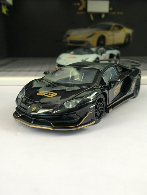 Heimanba Lamborghini Aventador SVJ63 Roadster Modellauto, 1:32, Metall, Schwarz - Bild 1