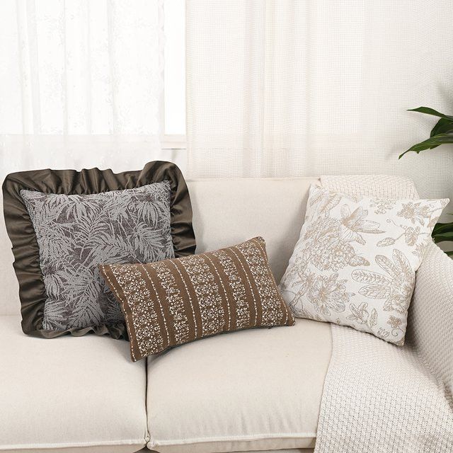 BUYNOW Kissenbezug aus braunem Samt mit Blatt-Jacquard-Spitze im Vintage-Stil - Bild 1