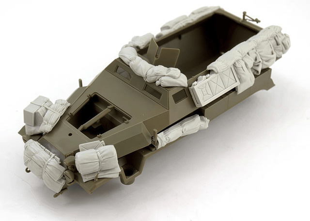 EVANOVM Harztank umwickelt in Schmutz, Gussharzmodell-Bausatz, 1/35 - Bild 1