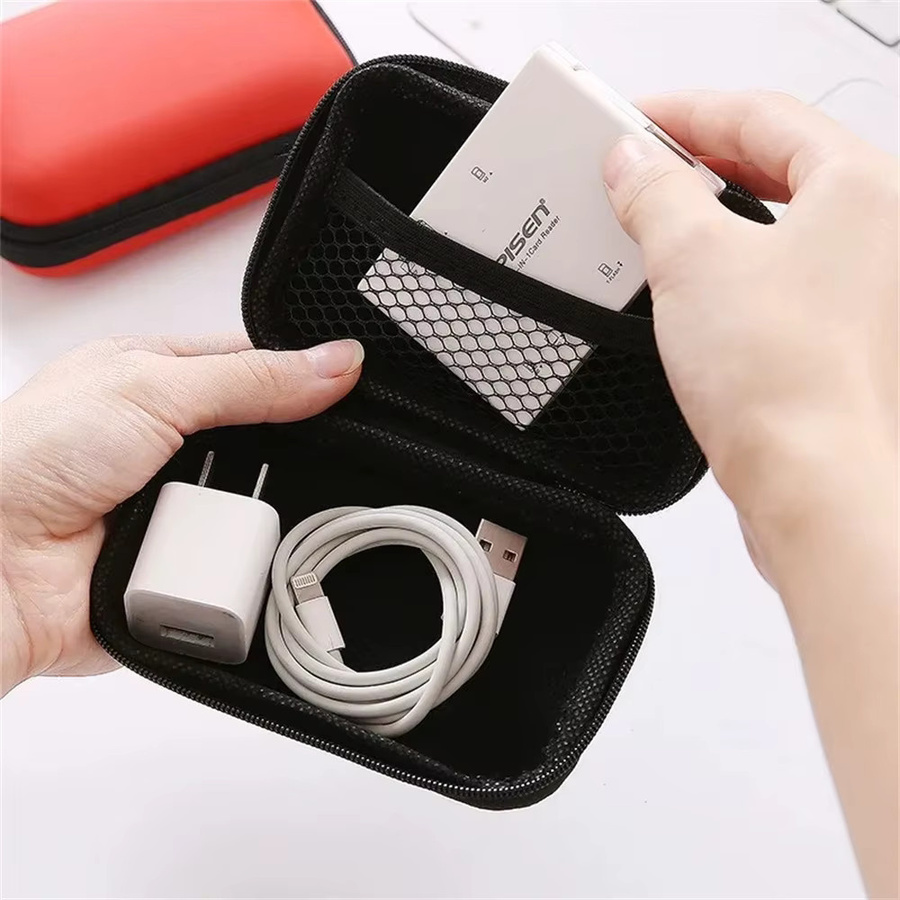 Mini Multifunktionale Digitale Tasche in Schwarz zur Aufbewahrung von Datenkabeln, USB-Sticks und Kopfhörern - Bild 5