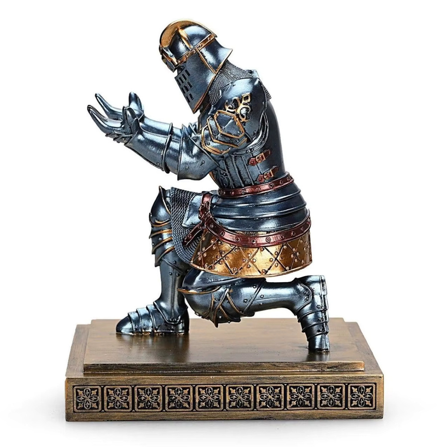 King's Guard Knight Stiftehalter aus Kunstharz als Schreibtisch-Organizer in Multicolour - Bild 3