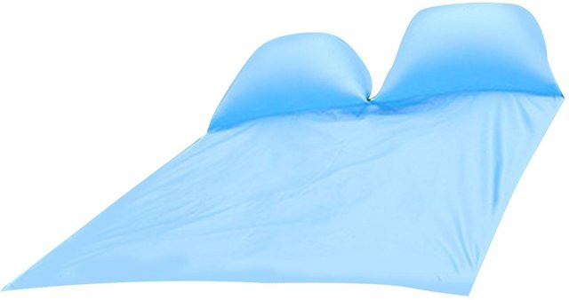 Fishine Picknickmatte mit aufblasbarem Kissen und wasserdichter Unterlage in Weiß und Blau inklusive Heringe und Aufbewahrungstasche - Bild 1