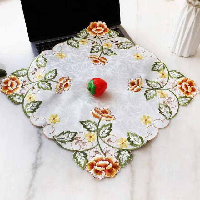 Yiran Furniture Tischdeckenbezug mit Satin-Rosenblüten-Stickerei, Weiß, quadratisch, Breite: 40 cm - Bild 1